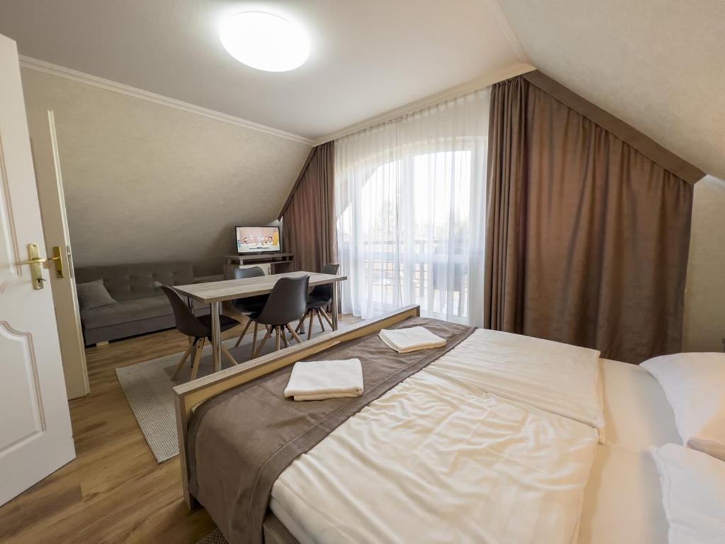 Jarja Panzio Hotell Hajdúszoboszló Eksteriør bilde