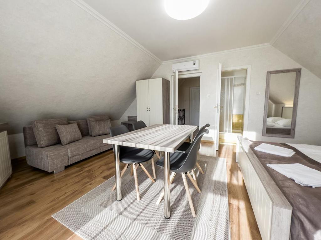 Jarja Panzio Hotell Hajdúszoboszló Eksteriør bilde